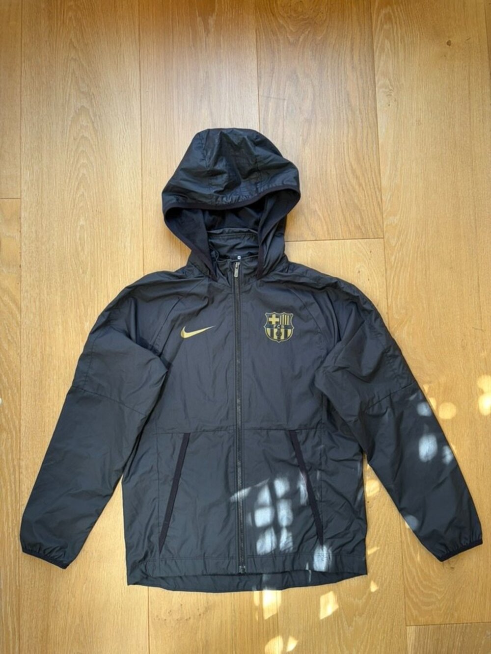 Nike FC Barcelona Boys Jacket - Size: Youth M - EUC
